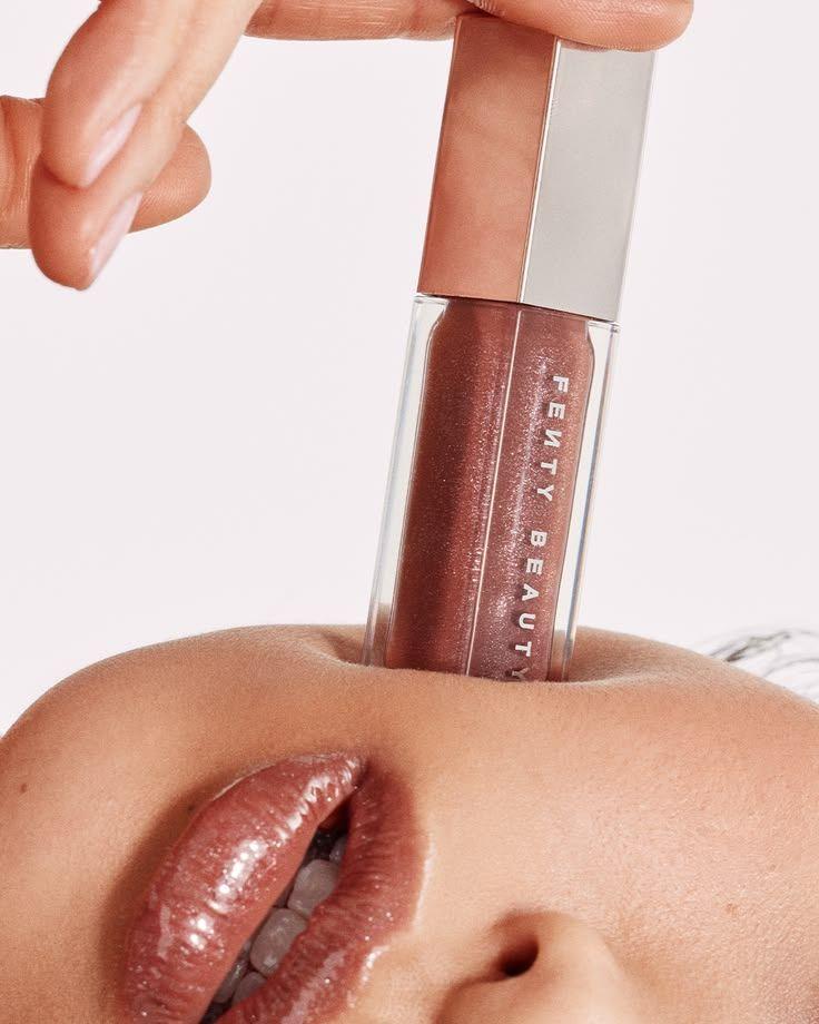 Fenty Beauty Gloss Bomb Universal Lip Luminizer